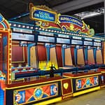 Super Carnival, πάγκος με πολλούς σταθμούς παιχνιδιών λούνα παρκ και φωτιζόμενη μαρκίζα