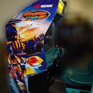 Hydro Thunder της Midway — πλάγια όψη με το artwork του σκάφους