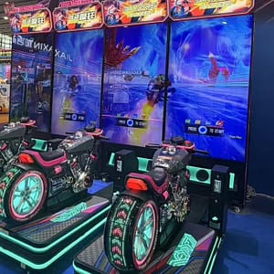 Bikers Madness DX — οι μονάδες με τους φωτιζόμενους τροχούς και τις οθόνες