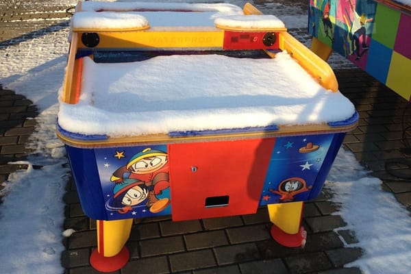 Magic Outdoor Air Hockey χιονισμένο σε εξωτερικό χώρο — αδιάβροχη κατασκευή