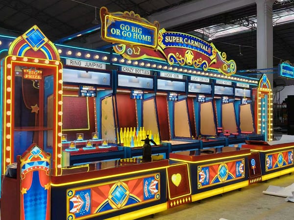Super Carnival – Πάγκος Παιχνιδιών Super Carnival, πάγκος με πολλούς σταθμούς παιχνιδιών λούνα παρκ και φωτιζόμενη μαρκίζα