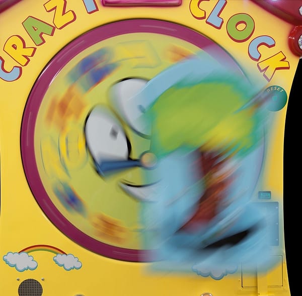 Crazy Clock — το κάθισμα σε περιστροφή πάνω στο καντράν του ρολογιού
