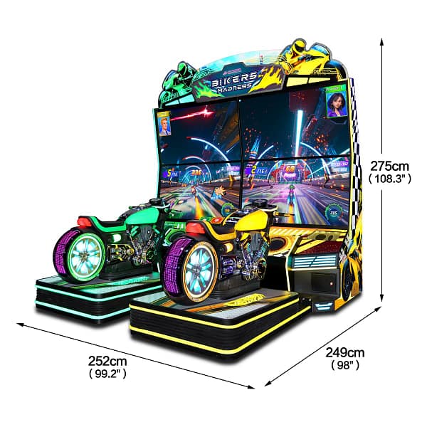 Διαστάσεις του Bikers Madness DX: πλάτος 252 cm, βάθος 249 cm, ύψος 275 cm