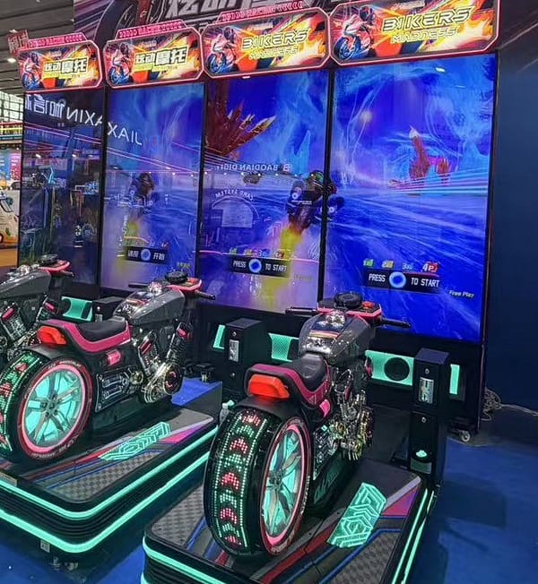 Bikers Madness DX — οι μονάδες με τους φωτιζόμενους τροχούς και τις οθόνες