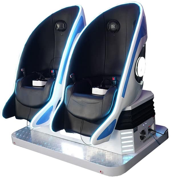 VR Shark — οι δύο θέσεις με τα καθίσματα-αυγό