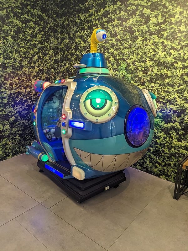 Mini Kiddie Sub — το υποβρύχιο στημένο σε χώρο παιδότοπου